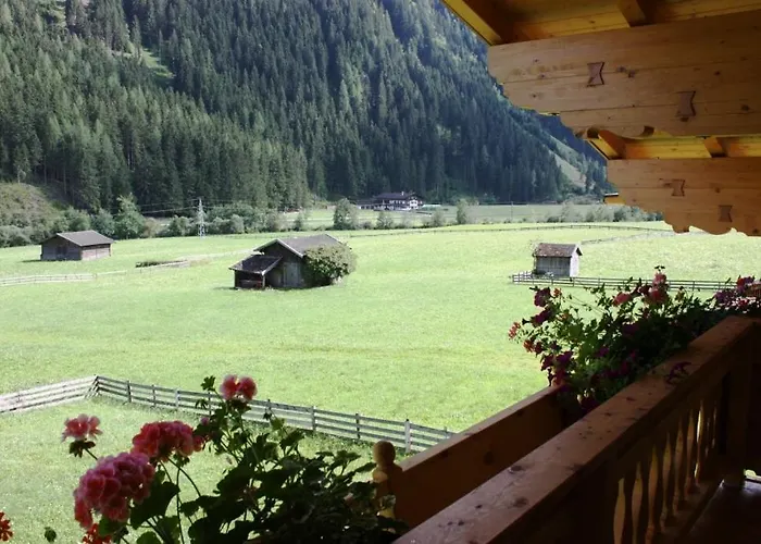 Апартаменти Alpensonne Нойштіфт-ім-Штубайталь