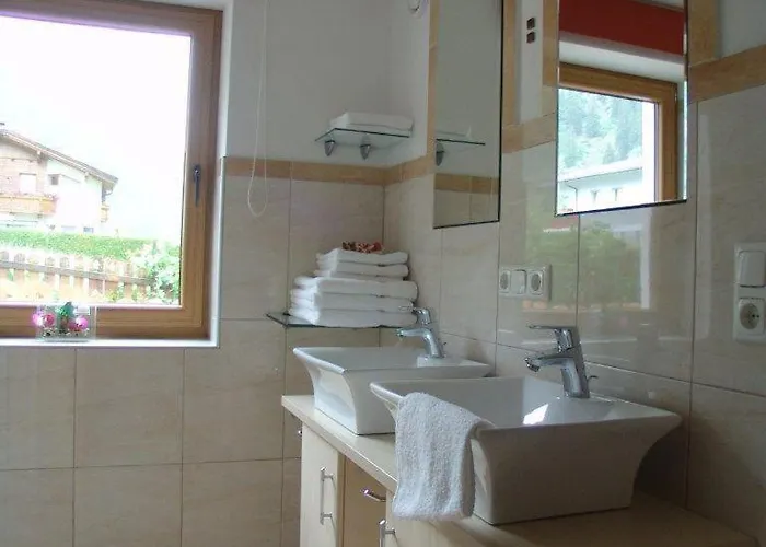 アパート Alpensonne ノイシュティフト・イム・シュトゥーバイタール