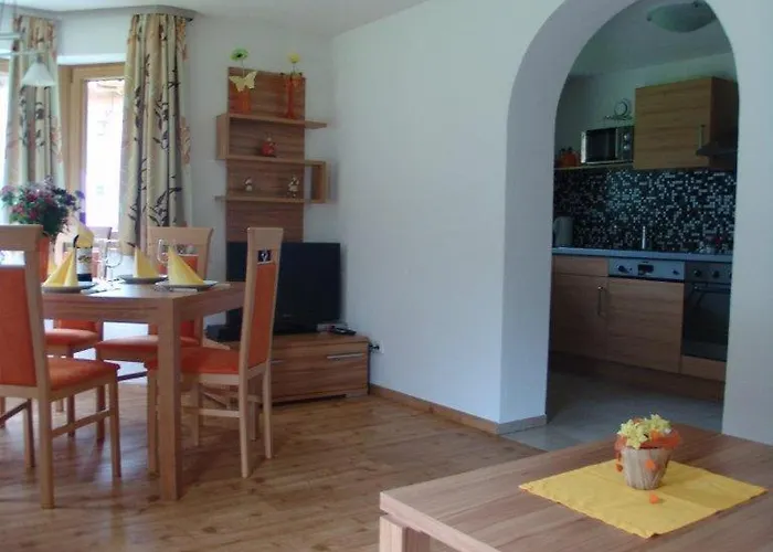 Alpensonne ノイシュティフト・イム・シュトゥーバイタール