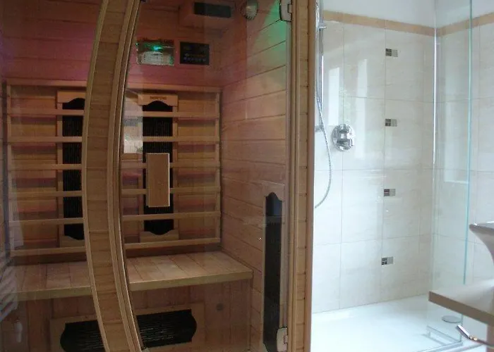 Alpensonne ノイシュティフト・イム・シュトゥーバイタール