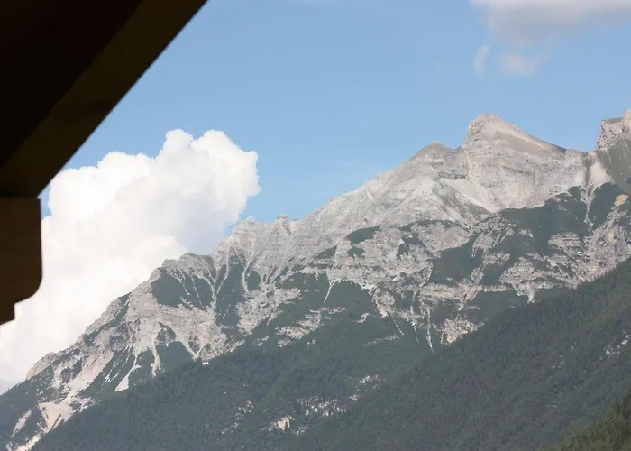 Alpensonne ノイシュティフト・イム・シュトゥーバイタール